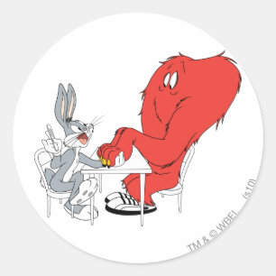 BUGS BUNNY™ en Gossamer Ronde Sticker