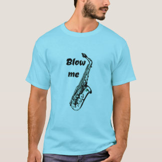 Buig me grappig saxofone tegen shirt muzikant humo