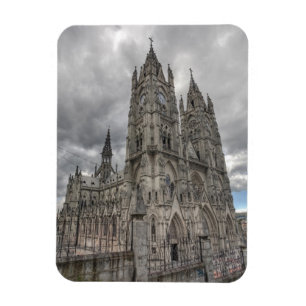 Buiten de Basilica in Quito, Ecuador Magneet