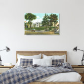 Buiten Uitzicht van de middelbare school van Kings Canvas Afdruk (Insitu (Slaapkamer))