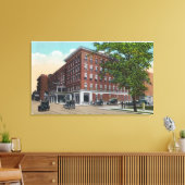 Buiten Uitzicht van het Carlton Hotel Canvas Afdruk (Insitu (Woonkamer))