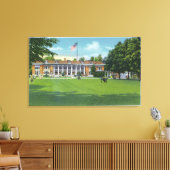 Buiten Uitzicht van het Colonnade-gebouw Canvas Afdruk (Insitu (Woonkamer))
