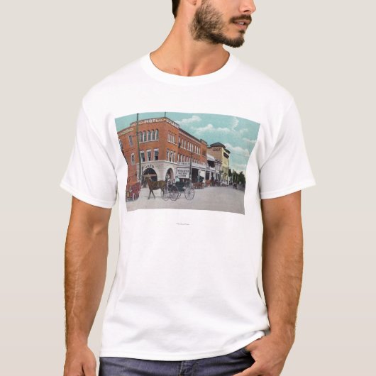 Buiten Uitzicht van het hotel Julian Woodland, CA T-shirt (Voorkant)
