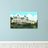 Buiten Uitzicht van het Pleasant Hotel Canvas Afdruk (Insitu (Houten vloer))