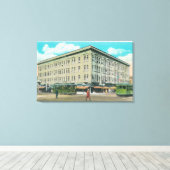 Buiten Uitzicht van het Porter-gebouw Canvas Afdruk (Insitu (Houten vloer))