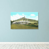 Buiten Uitzicht van het Twin Mt House Canvas Afdruk (Insitu (Houten vloer))