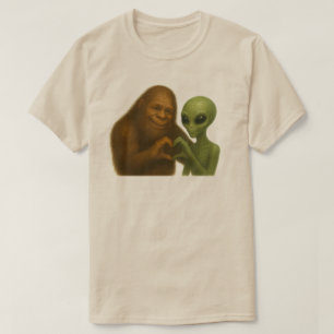 Buitenaards & Bigfoot Verliefd Koppels Cryptidi T-shirt