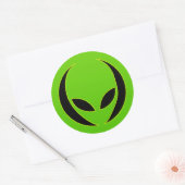 Buitenaards hoofd ronde sticker (Envelop)
