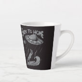 buitenaards surfende illustratie met thuis latte mok (Rechts)