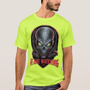 Buitenaards wezen met gloeiende groene ogen We kij T-shirt