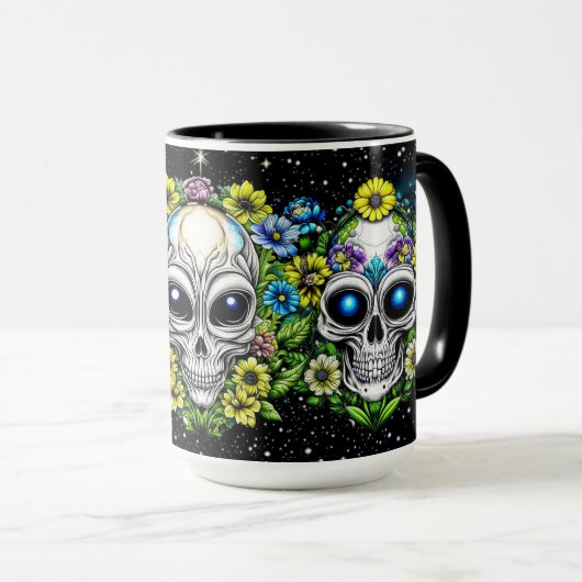 Buitenaardse buitenaardse schedels en bloemen mok (Voorkant rechts)