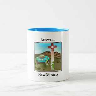 Buitenaardse wezens landen bij Roswell New Mexico Tweekleurige Koffiemok
