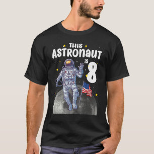 Buitenruimte Deze astronaut is 8 jaar oud en 8 jaa T-shirt