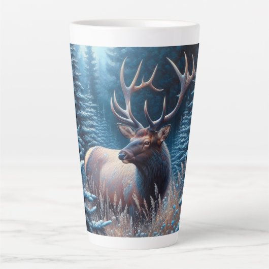 Bull Elk in Meadow met pijnbomen Latte Mok (Voorkant)