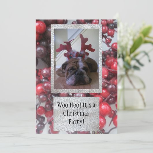 Bulldog comme fête de Noël des rennes Invitations (Debout devant)