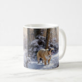 Bulldog Laat het sneeuwen Kerstmis geborsteld Koffiemok (Voorkant rechts)