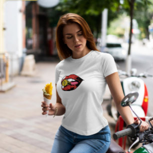 Bullet in lips t-shirt