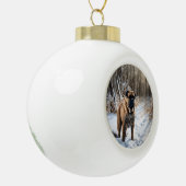 Bullmastiff laat het sneeuwen Kerstmis Keramische Bal Ornament (Links)