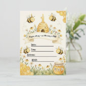 Bumble Bee 1st Birthday Invitation  (Debout devant)