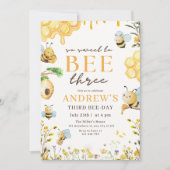 Bumble Bee Drie Verjaardagsuitnodiging Kinderfeest Kaart (Voorkant)