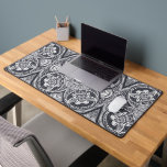 Bumble Bee Mandala<br><div class="desc">Élevez votre espace de travail avec ce tapis de bureau mandala pour bee bumble ! Doté d'un motif de mandala en noir et blanc pour abeilles dessiné à la main, ce tapis de bureau allie élégance et touche d'art d'inspiration nature. Améliorez l'attrait visuel de votre bureau tout en profitant d'une...</div>