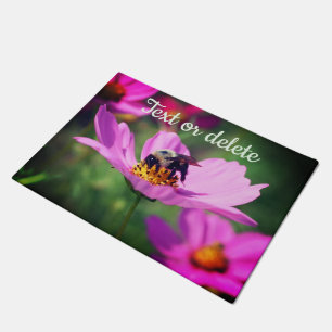 Bumble bee op roze kosmos, ventilator op maat deurmat