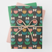 Bumble Bee & Tulips Roze en Zwart Monogram Initiaa Inpakpapier Vel (In situ)