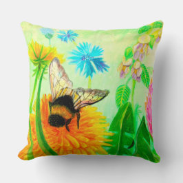 Bumblebee op dandelion kussen