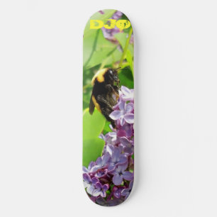 Bumblebee op Lila Struik met je initialen Skateboard