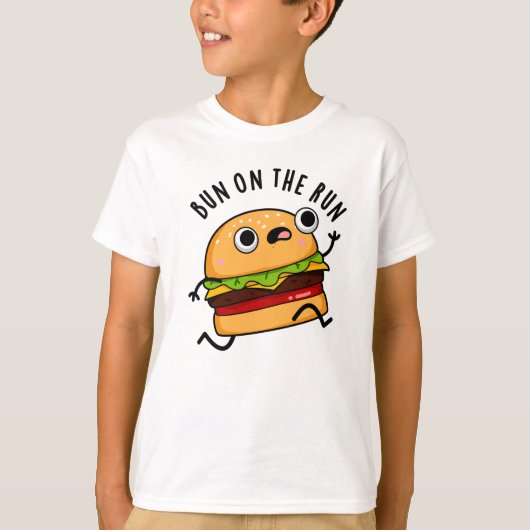 Bun on the run Funny Burger Pun T-shirt (Voorkant)