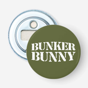 BUNKER BUNNY BUTTON FLESOPENER