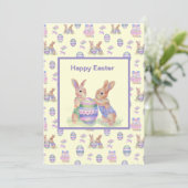 Bunnies d'oeufs de la carte de Pâques plat (Debout devant)
