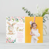 Bunny Anniversaire Photo Invitation (Debout devant)