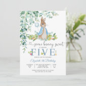 Bunny Birthday Party Invitation (Debout devant)