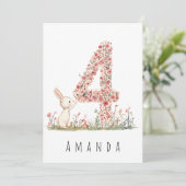 Bunny blanc floral 4e carte d'anniversaire (Debout devant)