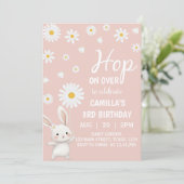 Bunny Daisy Rose Girl Anniversaire Fête Invitation (Debout devant)