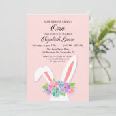 Bunny First Birthday Party Invitation Pasen Kaart (Staand voorkant)