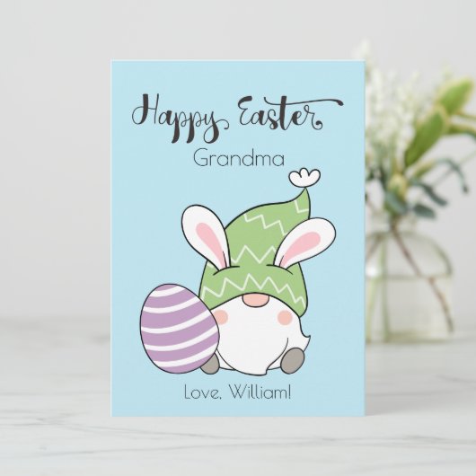 Bunny Gnome Met Pasen Ei Gelukkig Pasen Script Feestdagenkaart (Staand voorkant)