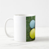 Bunny met roze blauw geel ei koffiemok (Links)