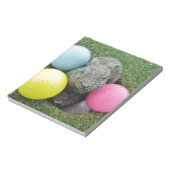 Bunny met roze blauw geel ei notitieblok (Gedraaid)