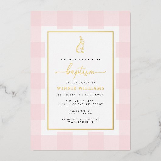 Bunny Pink Gingham Baptism Gold Foil Uitnodiging (Voorkant)