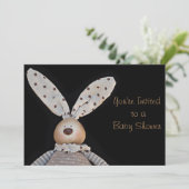 Bunny unisex invitation de douche bébé en noir (Debout devant)