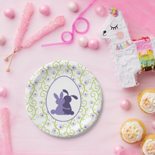 Bunny's Embrace Spring Floral Papieren Bordje (Feest)