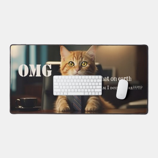 Bureau de chat drôle (Clavier et souris)