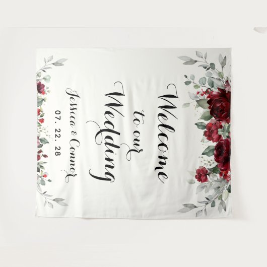 Burgundy Eucalyptus Zilver Welkom Op Onze Bruiloft Wandkleed (Voorkant (horizontaal))