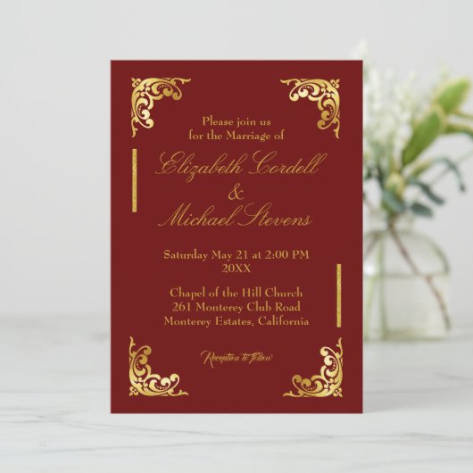 Burgundy Faux Gold Script Weddenschap Aankondiging (Staand voorkant)
