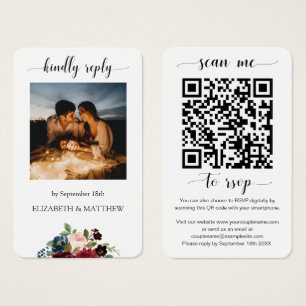 Burgundy Floral Photo QR Code Scan me naar RSVP Visitekaartje