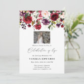 Burgundy Floral viering van het leven Kaart (Staand voorkant)