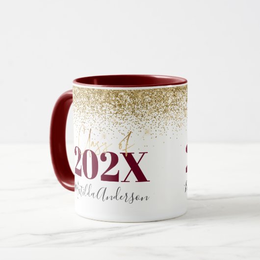 Burgundy gold glitter afstuderen elegant script mu mok (Voorkant links)