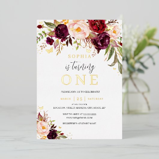 Burgundy Gold-Waterverf Floral-meisje 1 september  Folie Uitnodiging (Staand Voorkant)